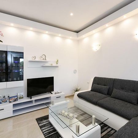 Apartment Katica Zara Esterno foto